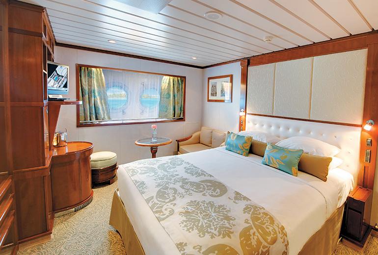 Category F - Porthole Stateroom